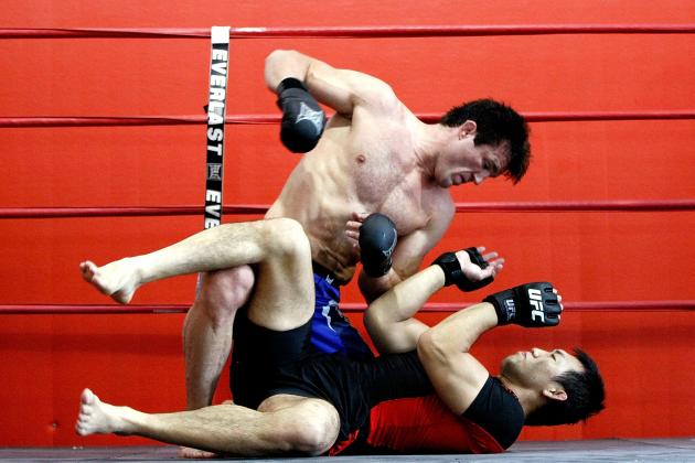 6 Current UFC Fighters Who Would Make Great WWE Stars
