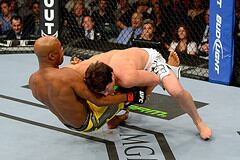 UFC 148 Results: Silva vs. Sonnen 2 and 5 More of the Best in-Fight Comebacks