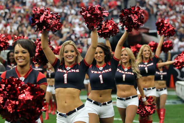 7 Best-Looking Rookie Cheerleaders from Around the NFL
