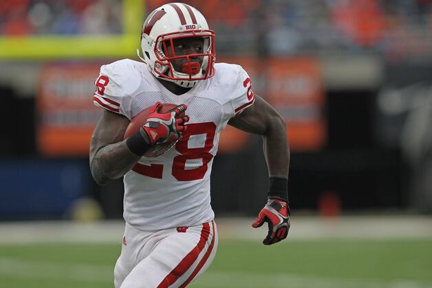 NCAA Football 13 Player Ratings: Best Running Backs to Use in Game