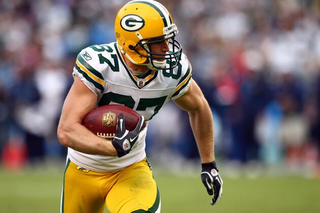 Fantasy Football 2012: 5 Players You Should Reach for in Your Draft