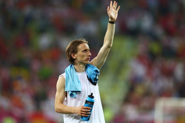 Tottenham Hotspur: 5 Players They Should Consider Buying with Luka Modric Money