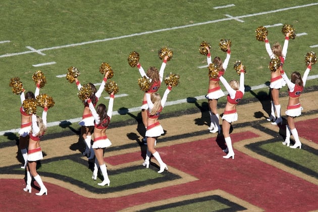 San Francisco 49ers: 5 Reasons You Need to Catch a Game at Candlestick in 2012