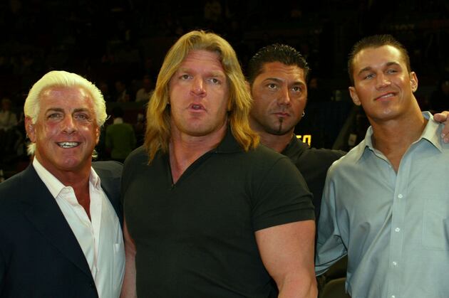 WWE: 5 Legendary Wrestlers That Would Make Great Managers