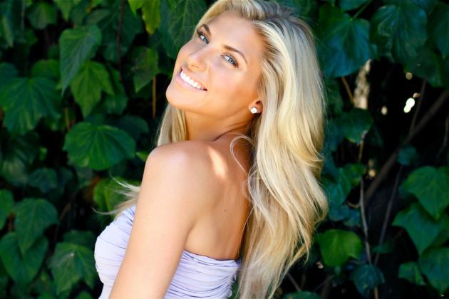 The 40 Hottest College Football Reporters