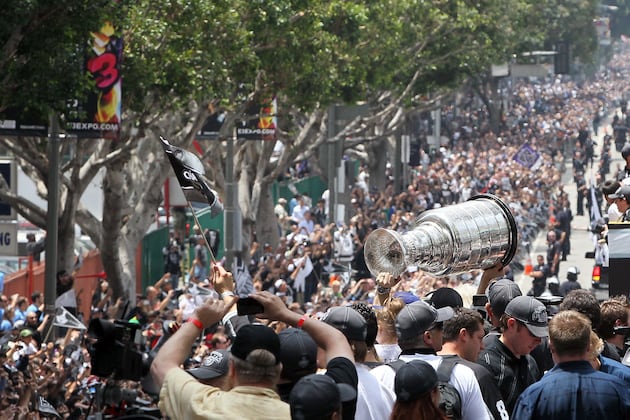 Los Angeles Kings: 10 Best Photos of the Kings with Stanley Cup This Summer