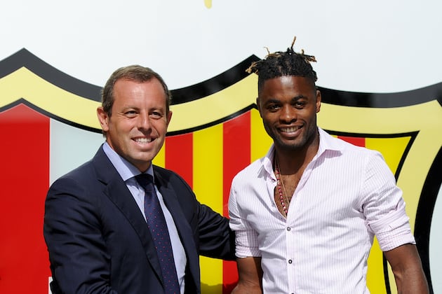 Arsenal Transfer Rumors: 5 Players They Should Consider to Replace Alex Song