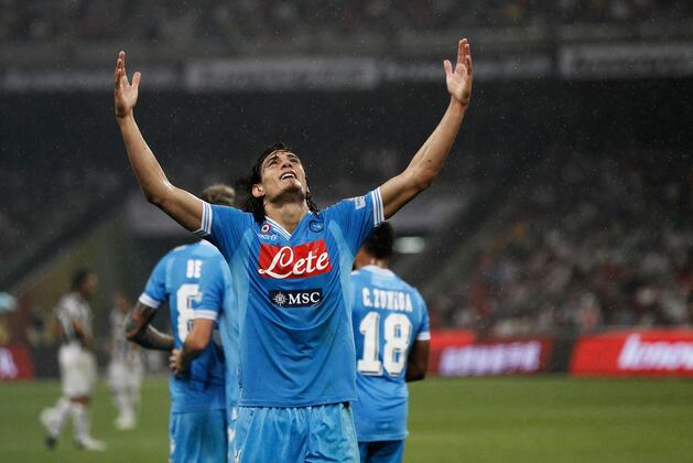 Hulk or Edinson Cavani: Who'd Be Better for Chelsea and Why
