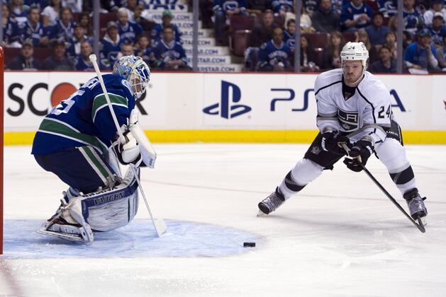 Vancouver Canucks: 6 Reasons Cory Schneider Will Be an All-Star