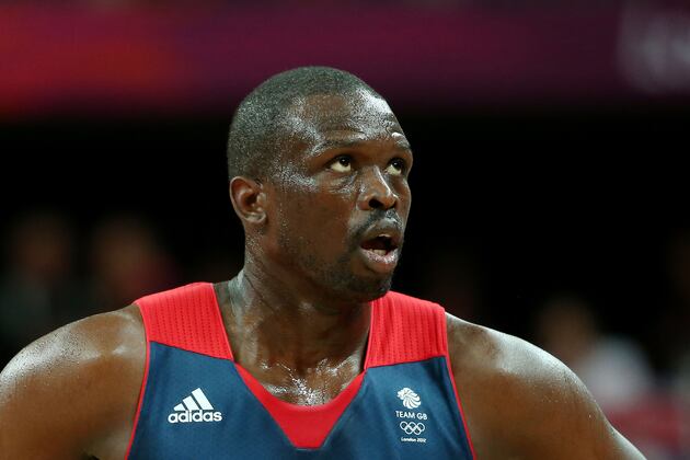 Chicago Bulls: 5 Reasons They Must Consider Trading Luol Deng in 2012-13