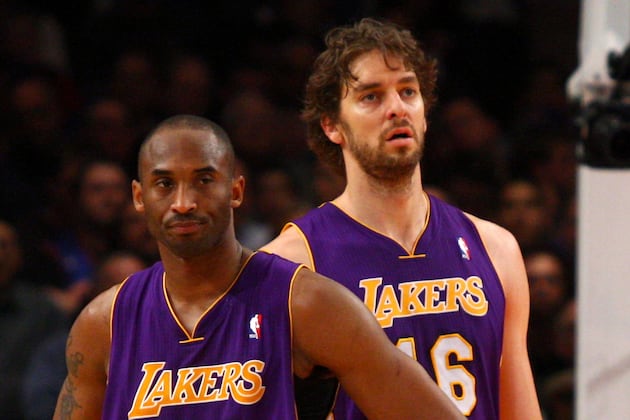 5 Ways the LA Lakers Can Solve Chemistry Problems Before They Start