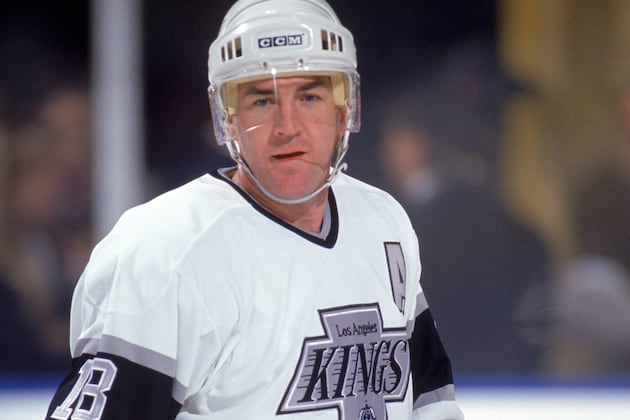 Los Angeles Kings: Top 5 All-Time Two-Way Forwards