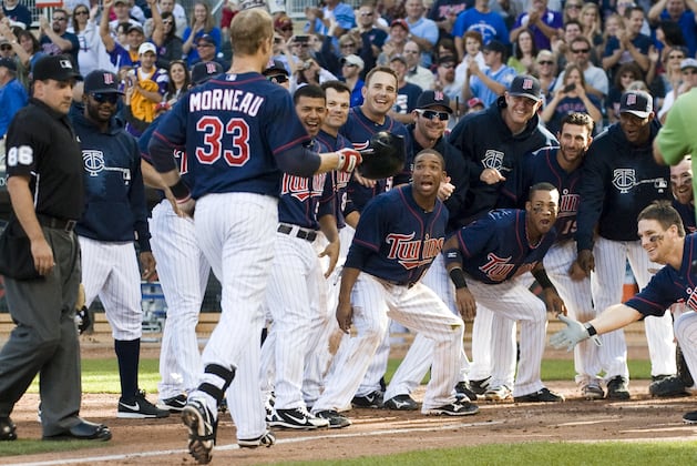 Minnesota Twins: Which Game Was a Better Ticket on Sunday, Vikes or Twins?