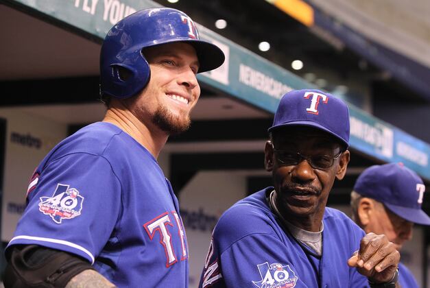 Odds of All 30 MLB Teams' Top Free-Agent Hitters Re-Signing This Winter