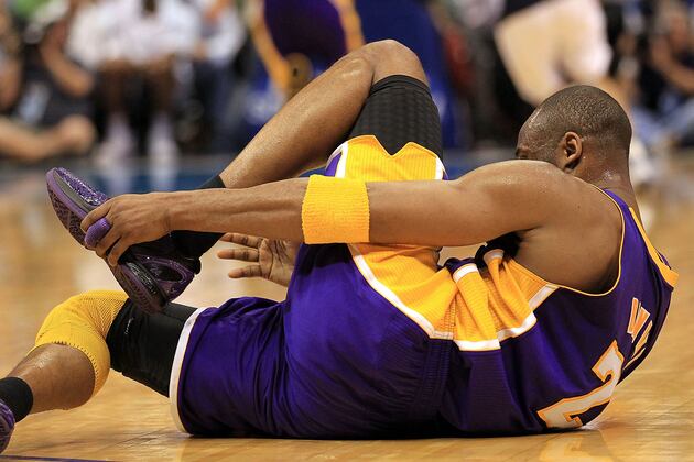 Assessing the Odds of Each L.A. Lakers Player Remaining Healthy for the Season