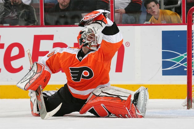 Philadelphia Flyers: 5 Players Most Affected by the Goaltending Curse in Philly