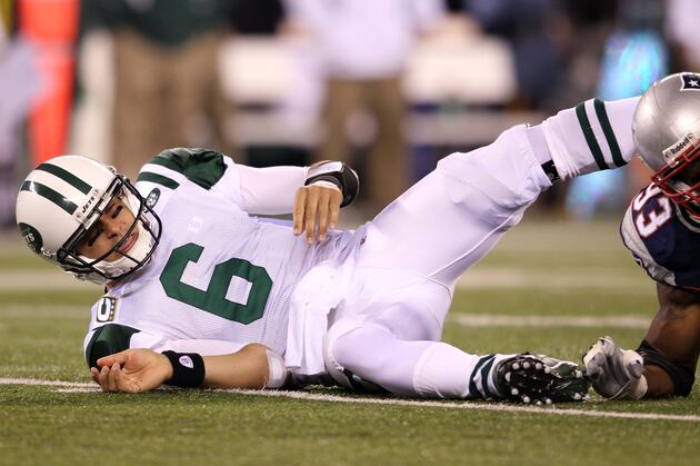 49ers vs. Jets: Why Jets' O-Line Won't Be Able to Protect Sanchez from Niners' D