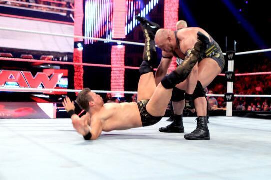 WWE: 10 Stupid Trends in Pro Wrestling That Should Stop