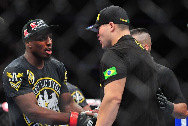Phil Davis vs. Wagner Prado: Questions We Have About Davis