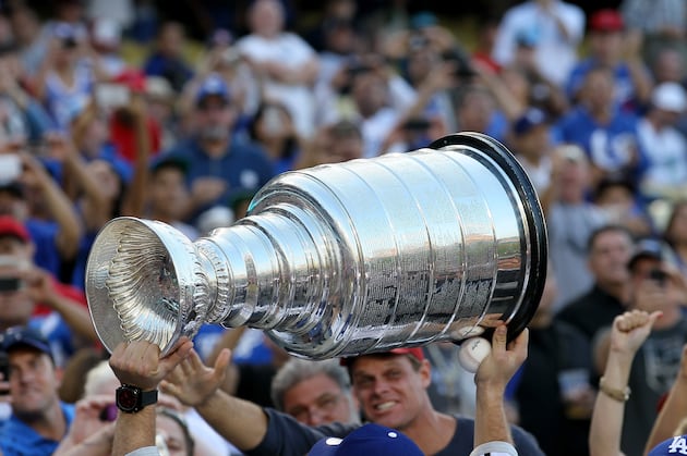 Vancouver Canucks: 4 Reasons They Should Be Stanley Cup Favorites for 2013