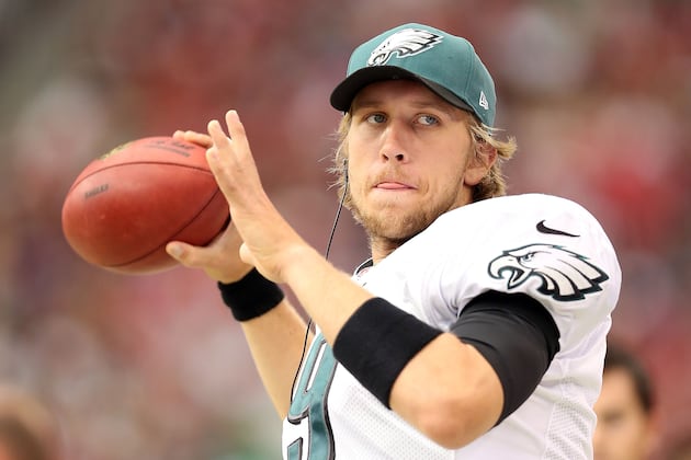Breaking Down How Nick Foles Would Fit the Offense as Michael Vick's Replacement