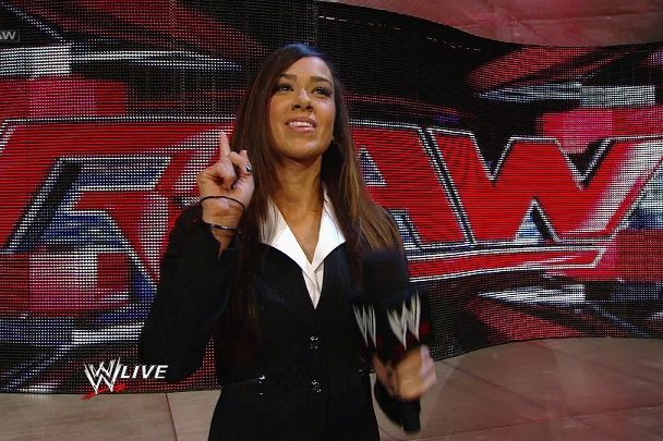 WWE: 3 Replacements for Raw General Manager