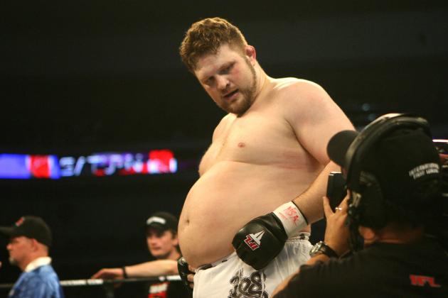 Roy Nelson and 5 Fighters That March to the Beat of Their Own Drum
