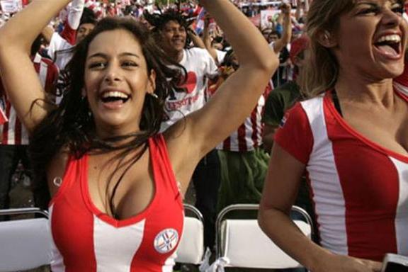 The Hottest Fans in the Stands