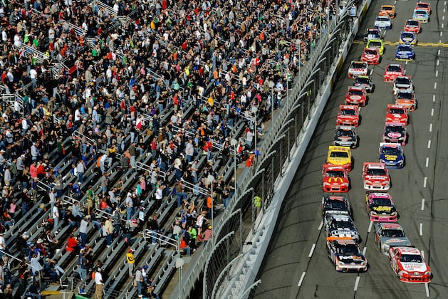 NASCAR Sprint Cup: 10 Lessons We Learned at Martinsville
