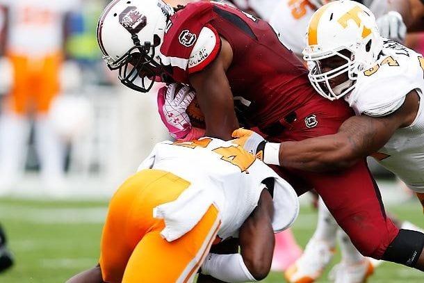 5 Football Players That Came Back from Serious Knee Injuries