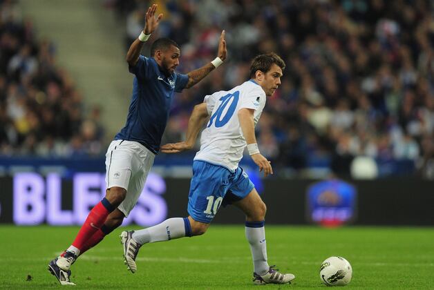 Arsenal Transfers: Should Arsene Wenger Rescue Yann M'Vila's Career?