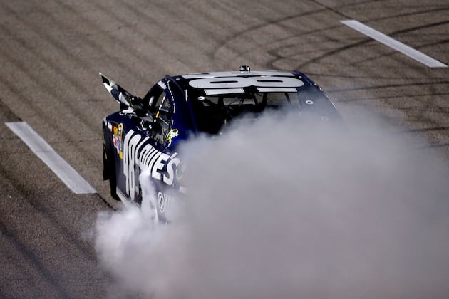 NASCAR Sprint Cup at Texas: 8 Reasons Jimmie Johnson Pulled out a Victory