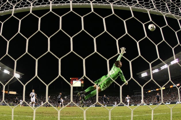 MLS Playoffs 2012: Which Team Is at DEFCON 1 After 1st Leg of MLS Playoffs?