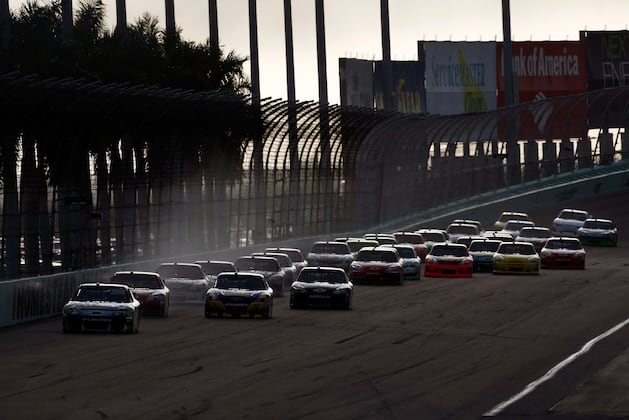 NASCAR Sprint Cup: 5 Drivers Who Will Be in the Running at Homestead