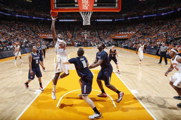 Tennessee Basketball: Five Issues Facing Tennessee This Season