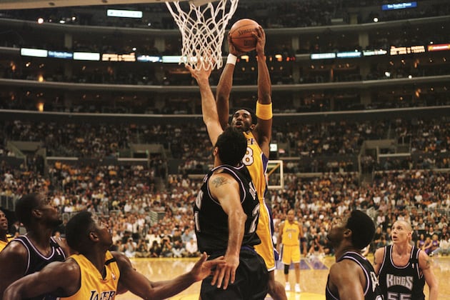 5 Unforgettable Moments from 2000s Lakers vs. Kings Rivalry