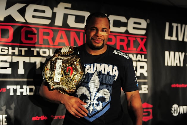 Strikeforce Champions: Early Predictions for the Final Strikeforce Card