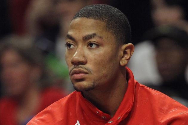 5 Reasons Derrick Rose Shouldn't Sit out the Entire Season