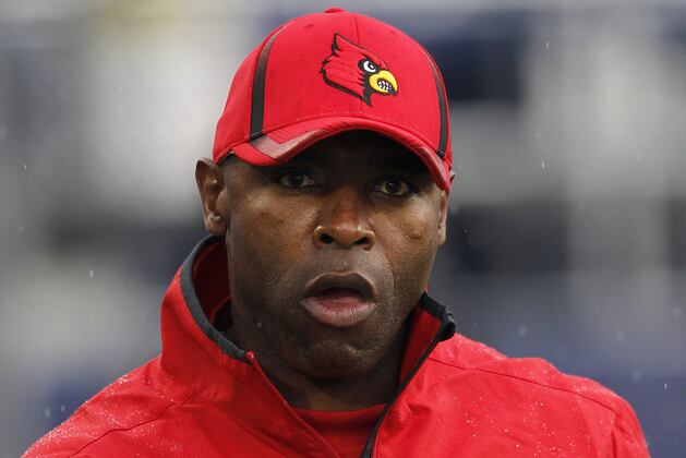 College Football Week 14 Picks: Louisville Cardinals vs. Rutgers Scarlet Knights
