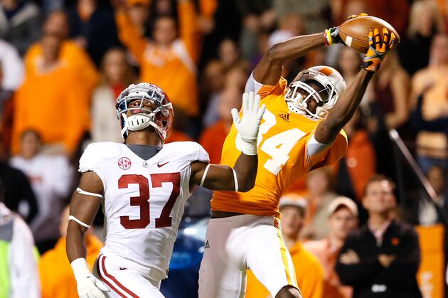 Miami Dolphins Mock Draft: Latest 7-Round Predictions Heading into Bowl Season