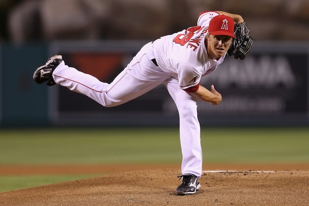 5 Reasons Chicago Cubs Should Keep Signing Free-Agent Pitching