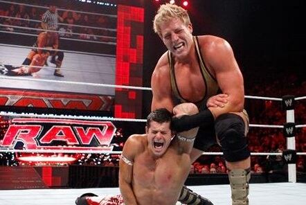 10 WWE Superstars Who Deserve to Move Up