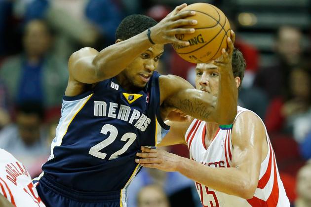 Memphis Grizzlies Players Cast as Christmas Carols