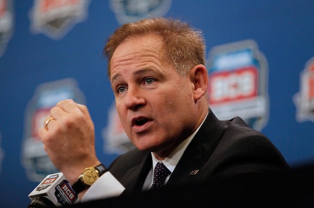 Chick-fil-A Bowl 2012: Les Miles and Dabo Swinney's 5 Best Presser Moments