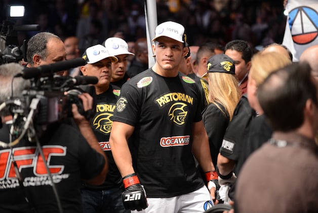 Velasquez vs. dos Santos 2: Junior dos Santos' 5 Finest Moments