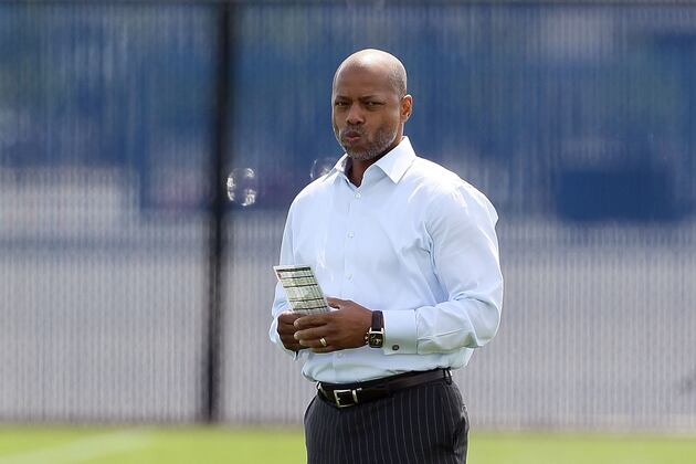 New York Giants: Keep, Tag or Walk on Big Blue's 2013 Free Agents