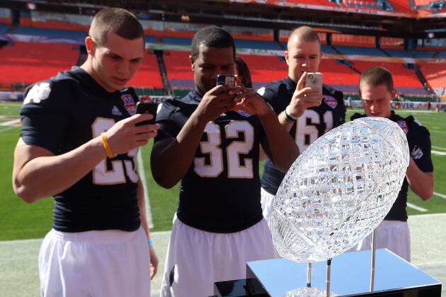 Notre Dame Will Beat Alabama If It Can Contain These 5 Players