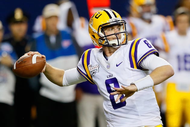 LSU Football: 5 Reasons the Offense Will Outshine the Defense in 2013