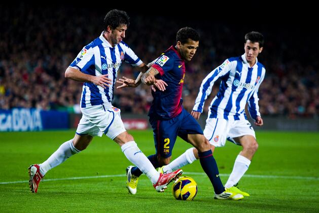 FC Barcelona: Why Dani Alves No Longer Deserves to Be the Starter