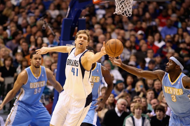 NBA Superstars Who Need a Better Supporting Cast